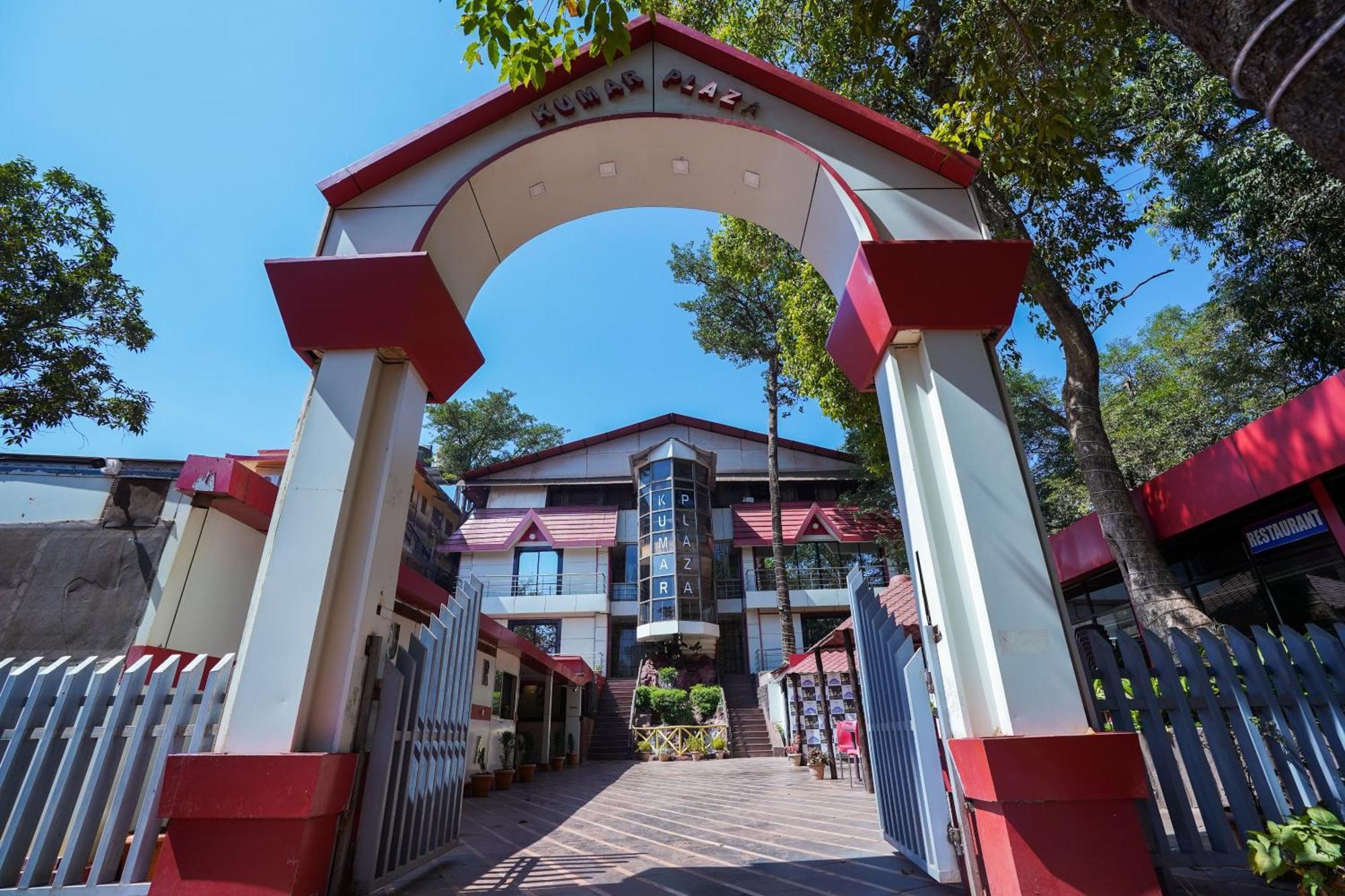 Hotel Kumar Plaza Matheran Ngoại thất bức ảnh