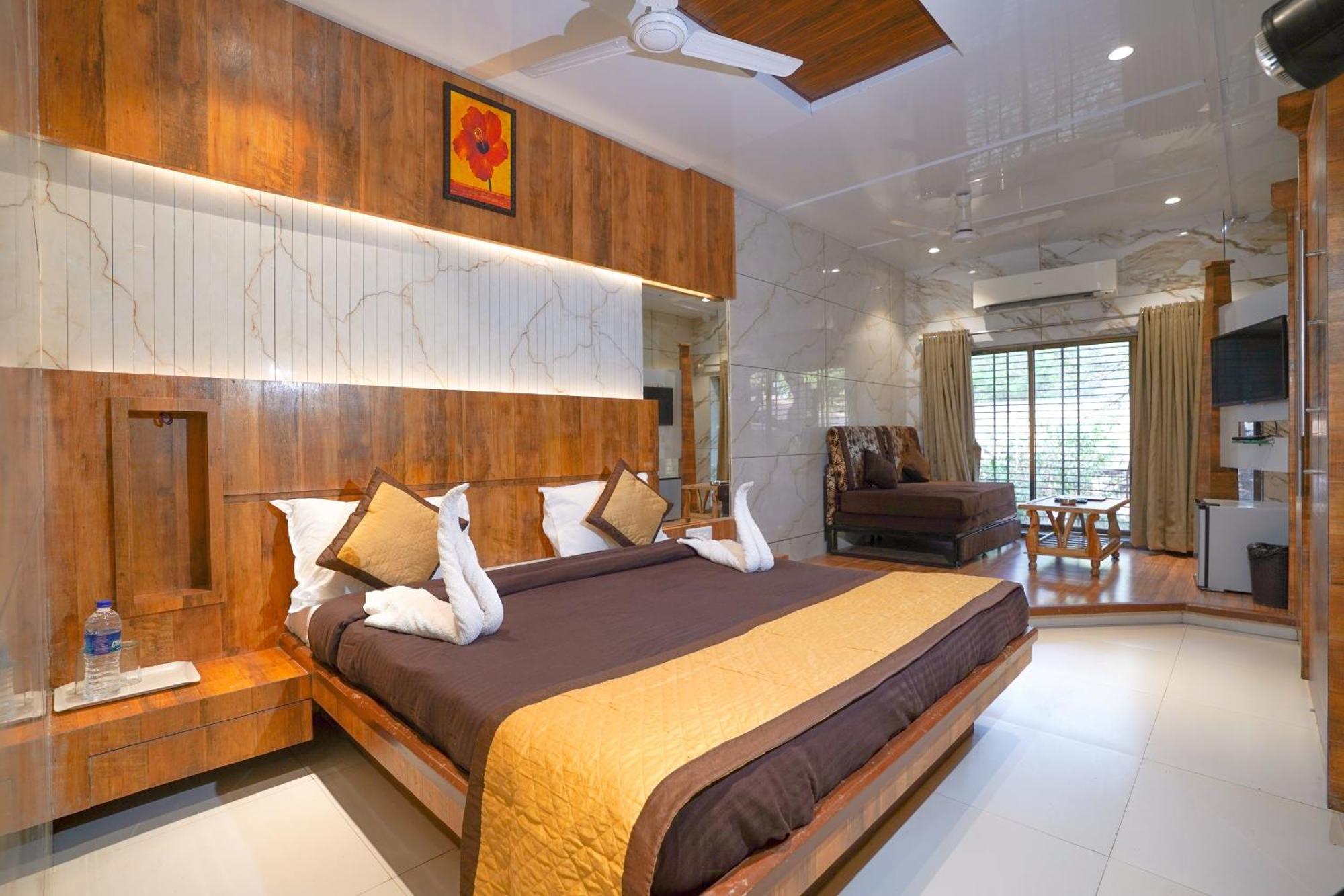 Hotel Kumar Plaza Matheran Ngoại thất bức ảnh