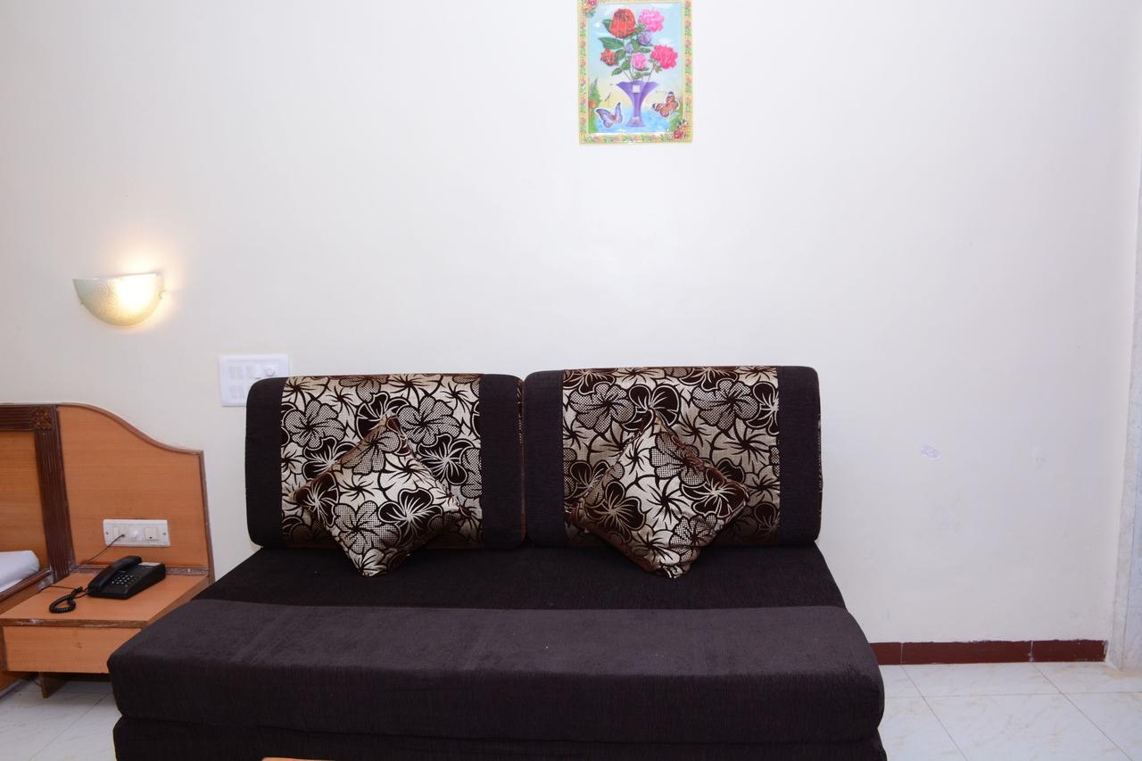 Hotel Kumar Plaza Matheran Ngoại thất bức ảnh