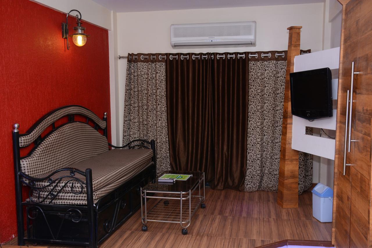 Hotel Kumar Plaza Matheran Ngoại thất bức ảnh